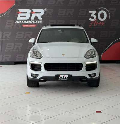 PORSCHE-CAYENNE-2018