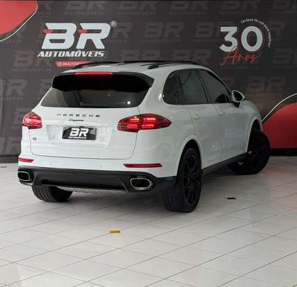 PORSCHE-CAYENNE-2018