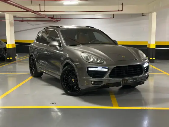 PORSCHE CAYENNE 4.8 4X4 V8 32V TURBO GASOLINA 4P TIPTRONIC