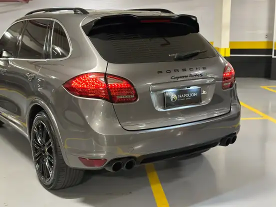 PORSCHE-CAYENNE-4.8 4X4 V8 32V TURBO GASOLINA 4P TIPTRONIC PORSCHE-CAYENNE-2011