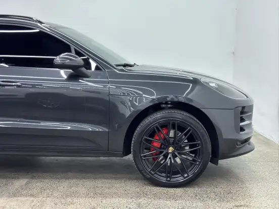 PORSCHE-MACAN-2019