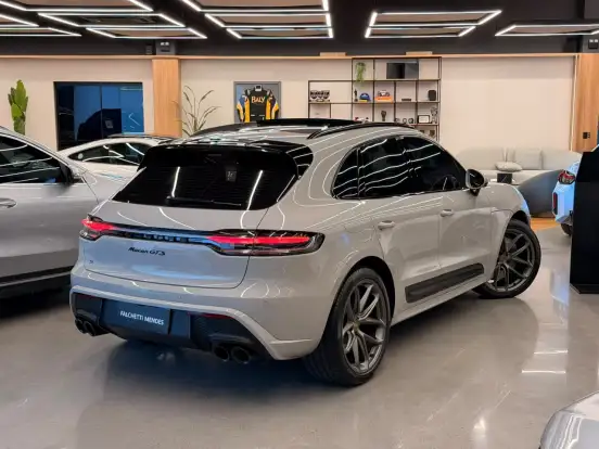 PORSCHE-MACAN-2023