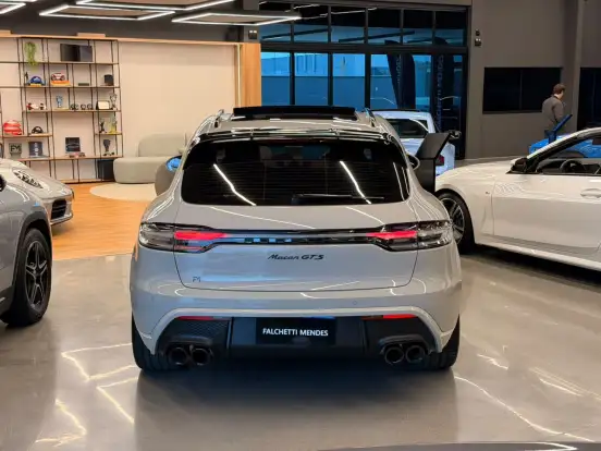 PORSCHE-MACAN-2023