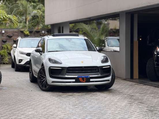 PORSCHE-MACAN-2025