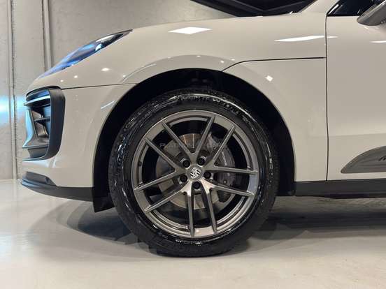 PORSCHE-MACAN-2022