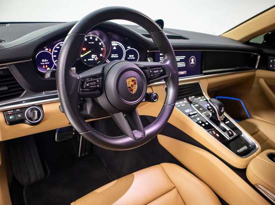 PORSCHE-PANAMERA-2022
