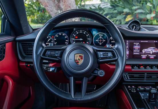 PORSCHE-911-2020
