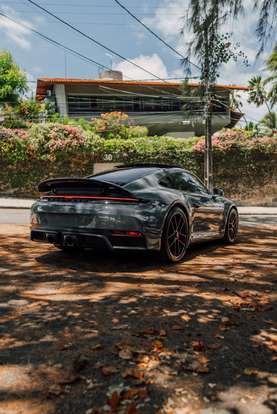 PORSCHE-911-2025