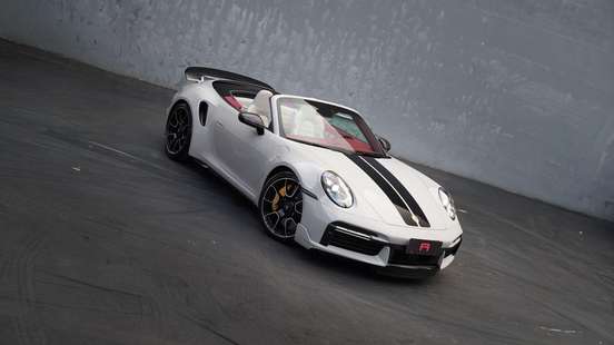 PORSCHE-911-2020