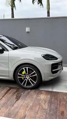 PORSCHE-CAYENNE-2024