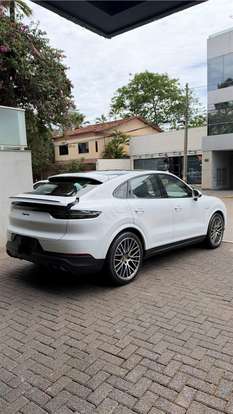 PORSCHE-CAYENNE-2023