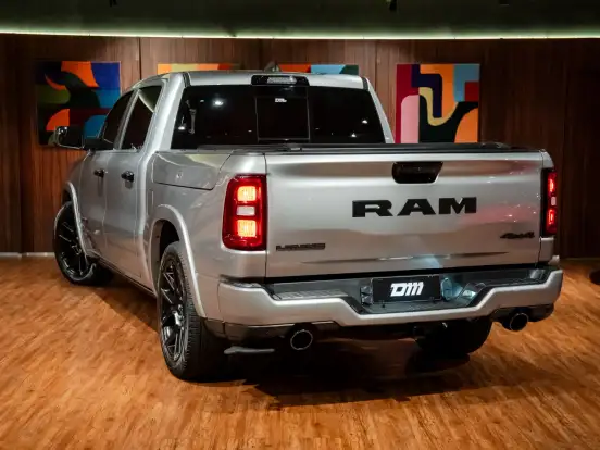 RAM-1500-3.0 HURRICANE 6 BITURBO GASOLINA LARAMIE NIGHT EDITION CD 4X4 AUTOMÁTICO RAM-1500-2025