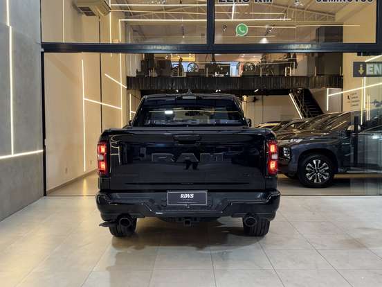 RAM-1500-3.0 HURRICANE 6 BITURBO GASOLINA LARAMIE NIGHT EDITION CD 4X4 AUTOMÁTICO RAM-1500-2024