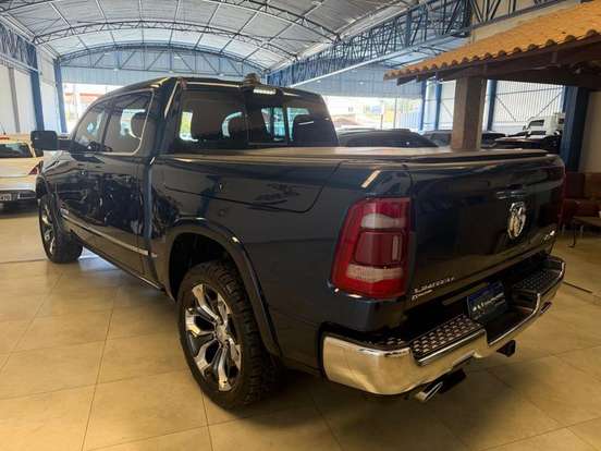 RAM-1500-5.7 V8 GASOLINA LIMITED CD 4X4 AUTOMÁTICO RAM-1500-2023