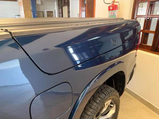 RAM-1500-5.7 V8 GASOLINA LIMITED CD 4X4 AUTOMÁTICO RAM-1500-2023