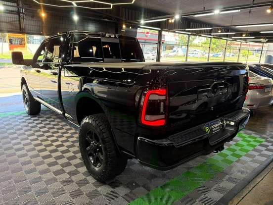 RAM-2500-6.7 I6 TURBO DIESEL LARAMIE NIGHT EDITION CD 4X4 AUTOMÁTICO RAM-2500-2023