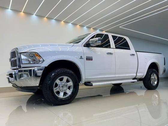 RAM 2500 6.7 LARAMIE 4X4 CD I6 TURBO DIESEL 4P AUTOMÁTICO