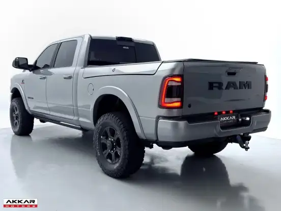 RAM-3500-6.7 I6 TURBO DIESEL LARAMIE NIGHT EDITION CD 4X4 AUTOMÁTICO RAM-3500-2022