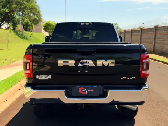 RAM-3500-6.7 I6 TURBO DIESEL LIMITED LONGHORN CD 4X4 AUTOMÁTICO RAM-3500-2023