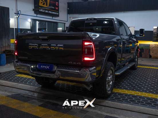 RAM-3500-6.7 I6 TURBO DIESEL LARAMIE CD 4X4 AUTOMÁTICO RAM-3500-2022