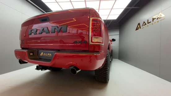 RAM-CLASSIC-5.7 V8 GASOLINA LARAMIE NIGHT EDITION CD 4X4 AUTOMÁTICO RAM-CLASSIC-2022