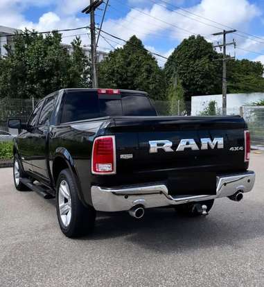 RAM-1500-5.7 V8 GASOLINA REBEL CD 4X4 AUTOMÁTICO RAM-1500-2022