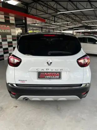 RENAULT-CAPTUR-2020