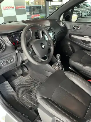 RENAULT-CAPTUR-1.6 16V SCE FLEX BOSE X-TRONIC RENAULT-CAPTUR-2020