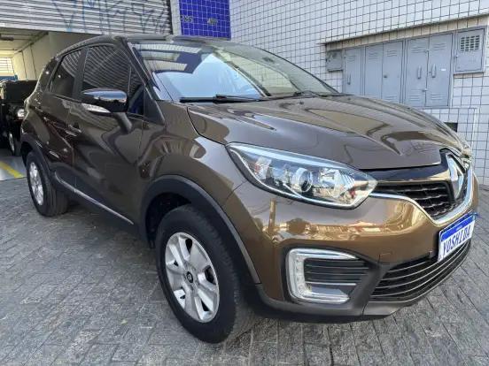RENAULT-CAPTUR-2018