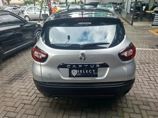 RENAULT-CAPTUR-2018