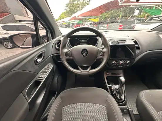 RENAULT-CAPTUR-2020