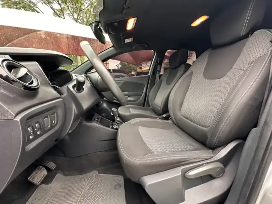 RENAULT-CAPTUR-2020