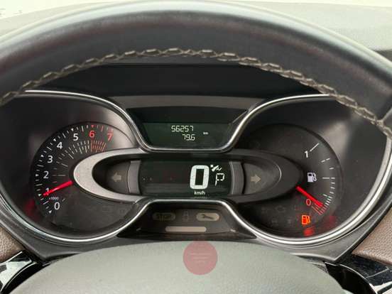 RENAULT-CAPTUR-2021