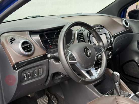 RENAULT-CAPTUR-2021
