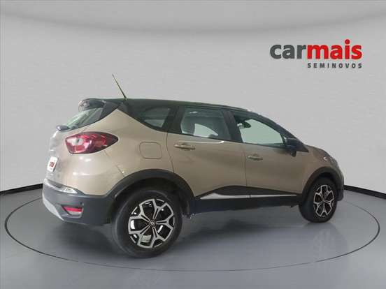 RENAULT-CAPTUR-2021