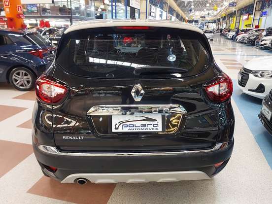RENAULT-CAPTUR-2017