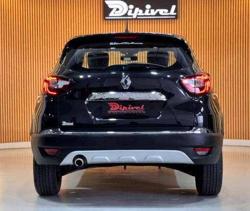 RENAULT-CAPTUR-2018