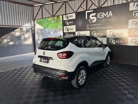 RENAULT-CAPTUR-1.6 16V SCE FLEX INTENSE X-TRONIC RENAULT-CAPTUR-2018