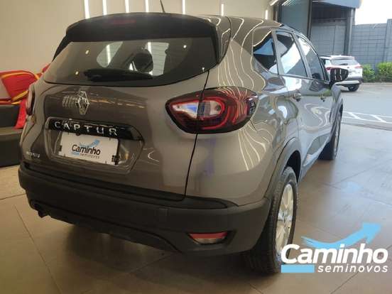RENAULT-CAPTUR-2020