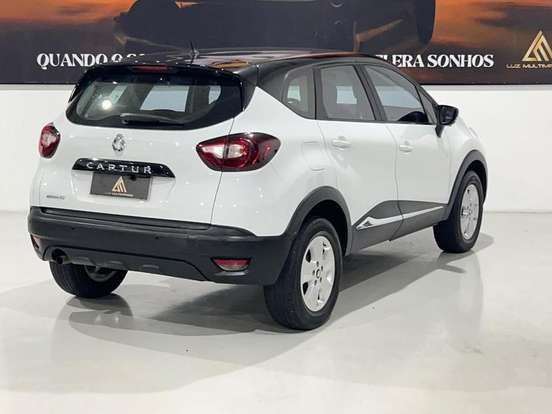 RENAULT-CAPTUR-2019