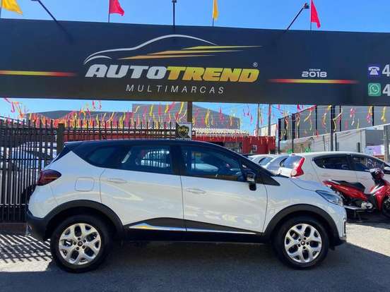 RENAULT-CAPTUR-2018