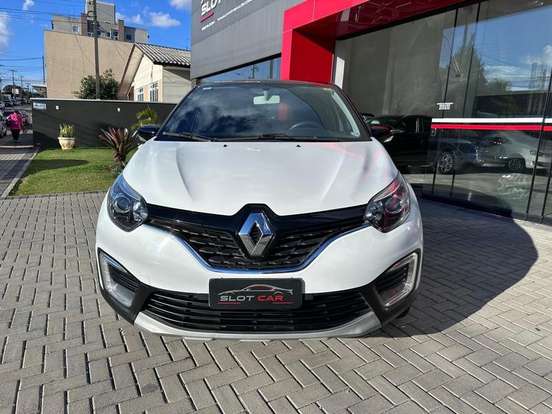 RENAULT-CAPTUR-2017