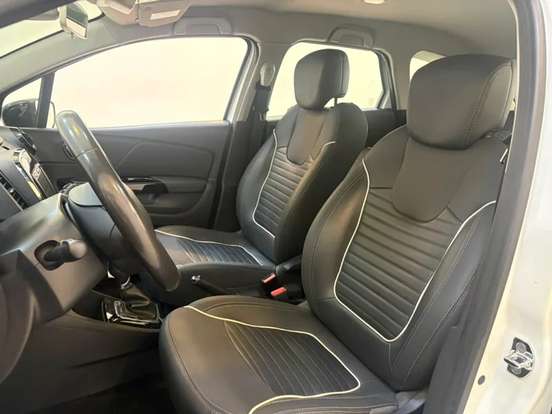RENAULT-CAPTUR-2018