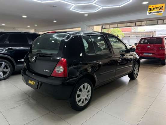RENAULT-CLIO-2011