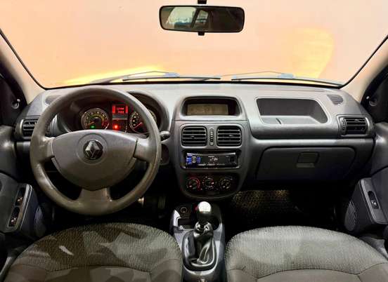 RENAULT-CLIO-2013