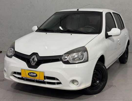 RENAULT-CLIO-2015