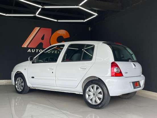 RENAULT-CLIO-2006