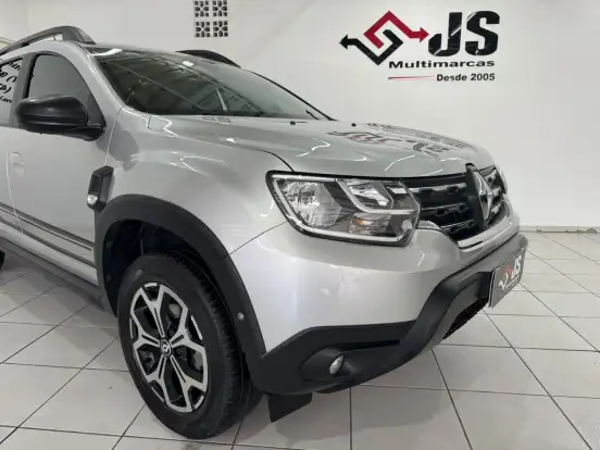 RENAULT-DUSTER-2022