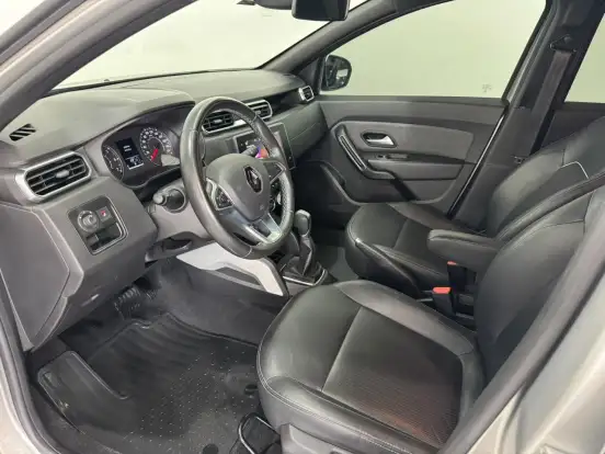 RENAULT-DUSTER-2022