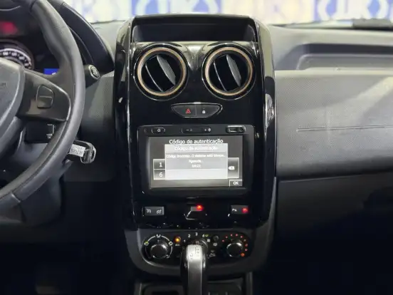 RENAULT-DUSTER-2019